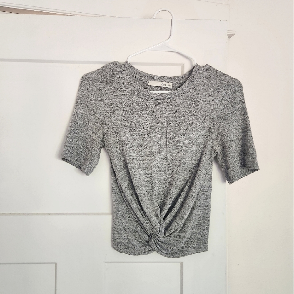 wilfred/aritzia crop top